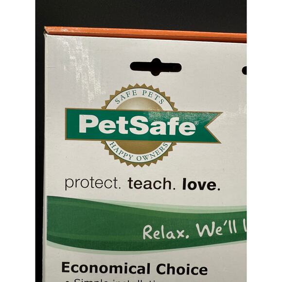 PetSafe Plastic Pet Door – Medium, For Dogs & Cats up to 40 lbs - Picture 2 of 9